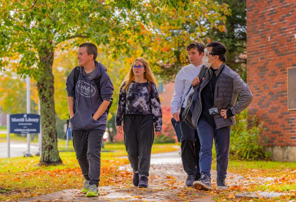 UMaine Machias students walking on campus